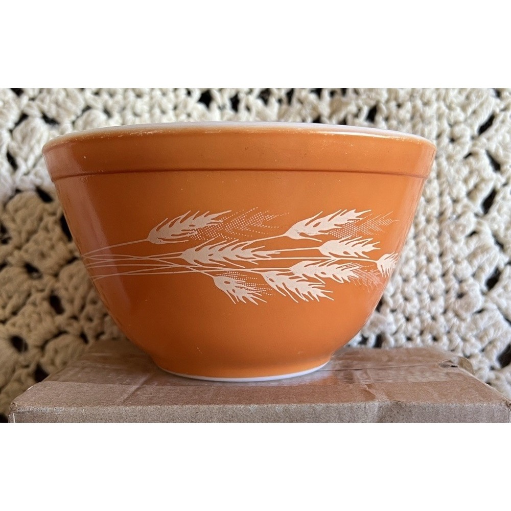 Pyrex 401 Orange Autumn Harvest Glass Round Shape Small Mixing Bowl